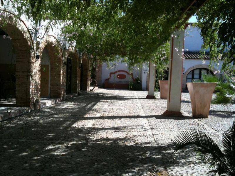 Hacienda Los Jinetes Кармона Екстериор снимка